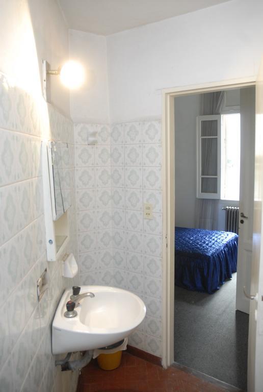 Hotel Aries Μπουένος Άιρες Δωμάτιο φωτογραφία